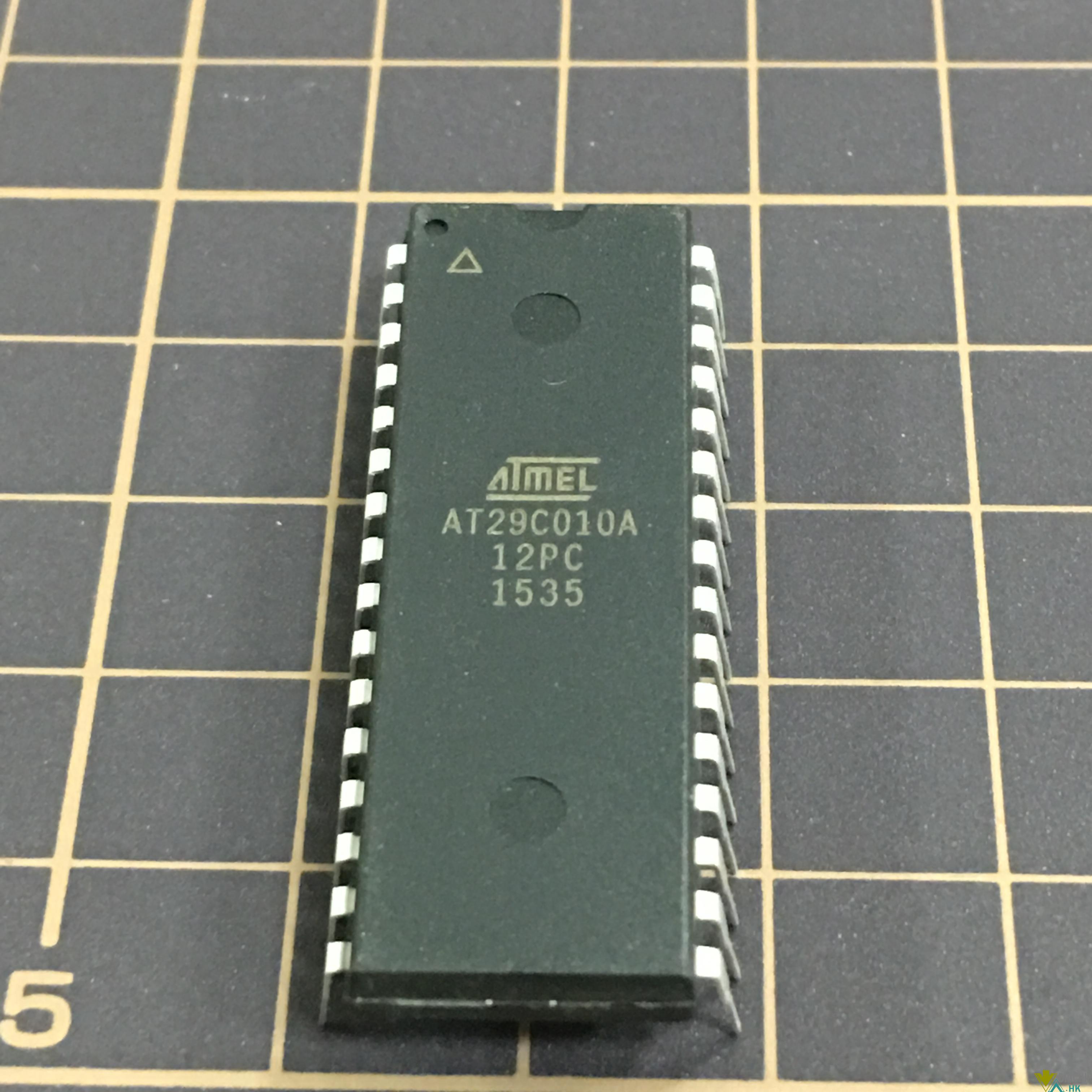 1 Megabit 128K x 8 5-volt Only CMOS Flash Memory